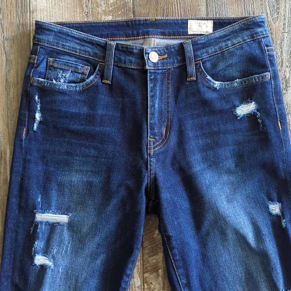 BRIDGE By GLY Mid Rise Skinny stretch distressed jeans style #BG5100L sz 27 tall - Picture 4 of 13